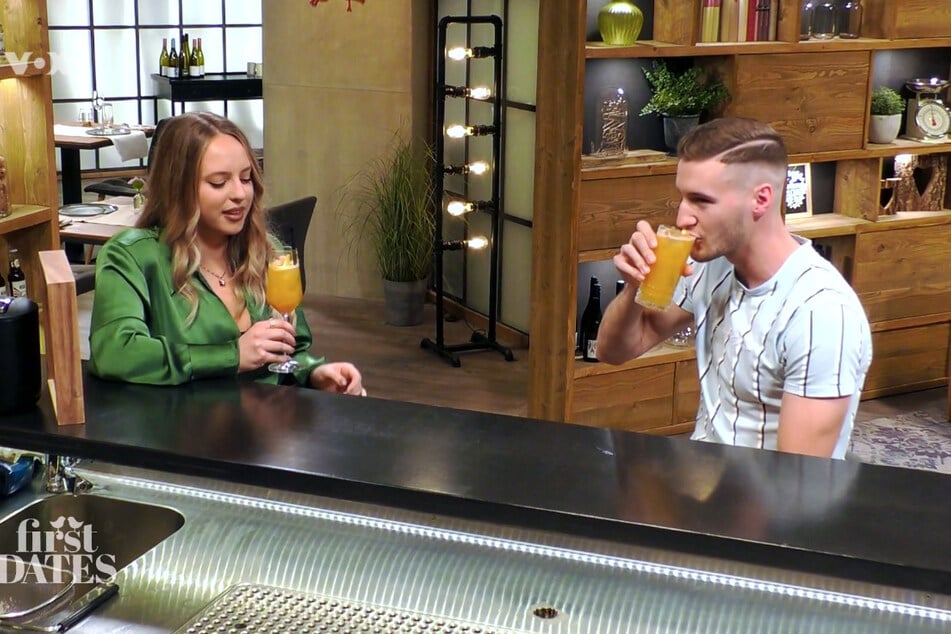 Ronja (22) und Timo (23) treffen am Mittwoch bei "First Dates" aufeinander.