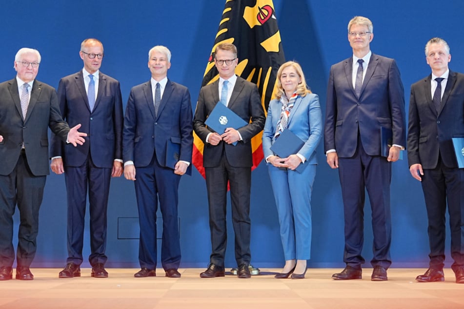 Personal-Karussell im Kabinett: Steinmeier ernennt neue Mitglieder