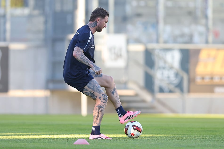 Jan Löhmannsröben (35) kam vom Halleschen FC. Er soll die Abwehr stabilisieren.