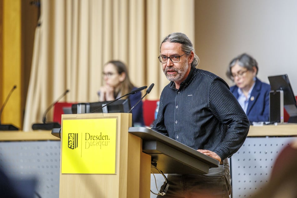 BSW-Politiker Dominik Hecker (52) brachte während der Sitzung seine Bedenken zum Ausdruck.