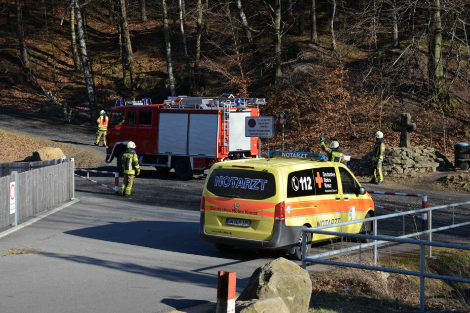 Feuerwehr, Rettungsdienst und Bergwacht eilten zum Einsatz in das Zittauer Gebirge.