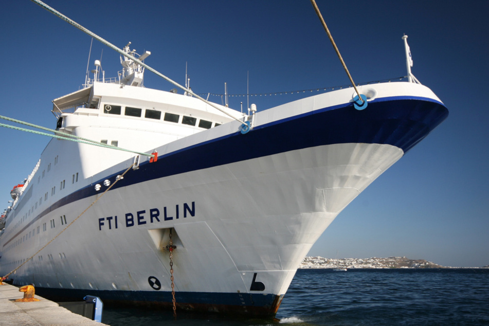Das Motorschiff "Berlin" soll zu einer "Megayacht" umgebaut werden. (Archiv)