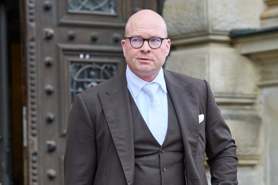 Anwalt Sascha Böttner, der Verteidiger des mutmaßlichen Mit-Entführers Tal S., bezog am Mittwoch Stellung zu der Aussage von David B.