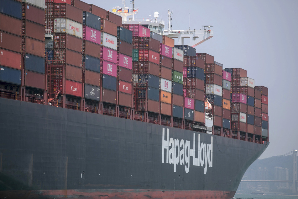 Ein Containerschiff der Reederei Hapag-Lloyd geriet unter Beschuss. (Symbolbild)