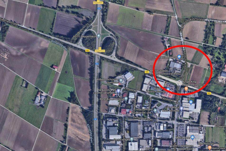 Die Männer flüchteten dann in ihrem VW Caddy in Richtung der Lorscher Straße.