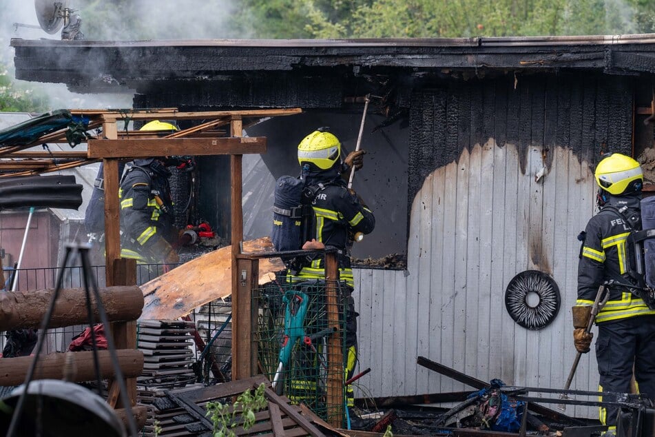 Die Feuerwehr rückte am Montag in die Riesaer Straße an.