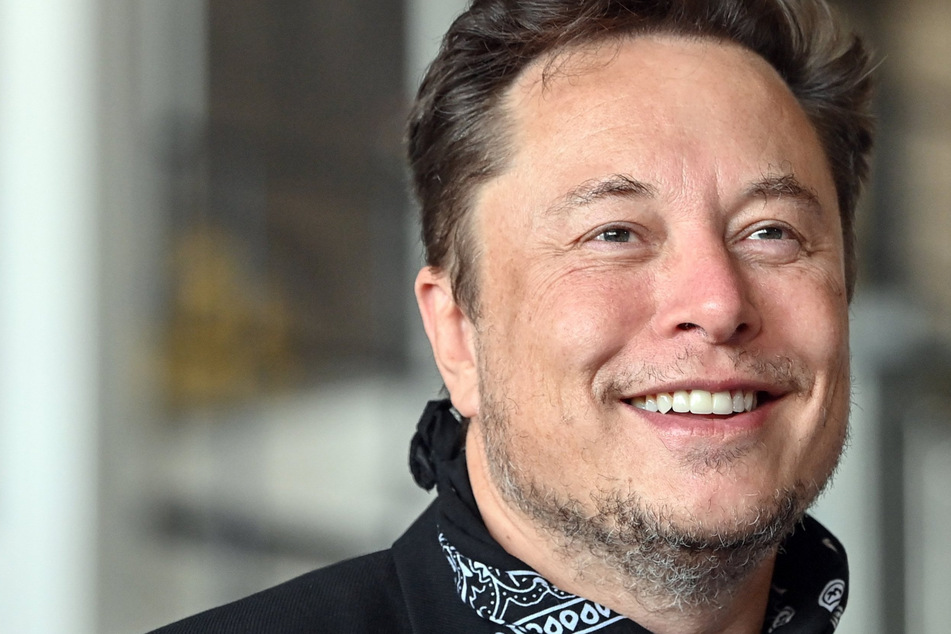 Elon Musk: Twitter gibt nach: Elon Musk kann Online-Dienst für gigantische Milliarden-Summe kaufen!