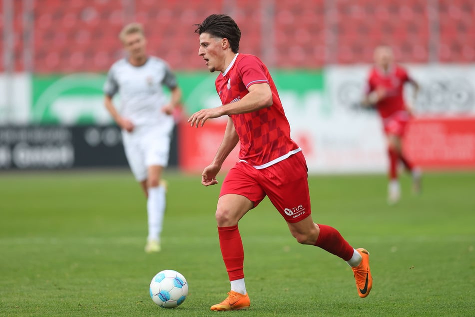 FSV-Spieler Veron Dobruna (25) dürfte gegen den CFC an die Spitze rücken.