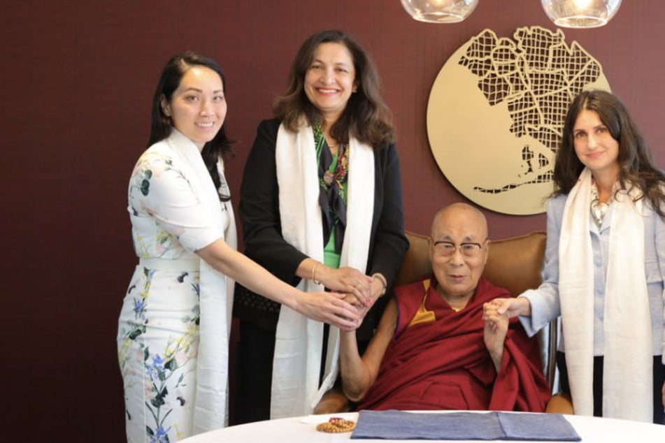 Dalai Lama welcomed by top State Department official as China makes "strong protest"