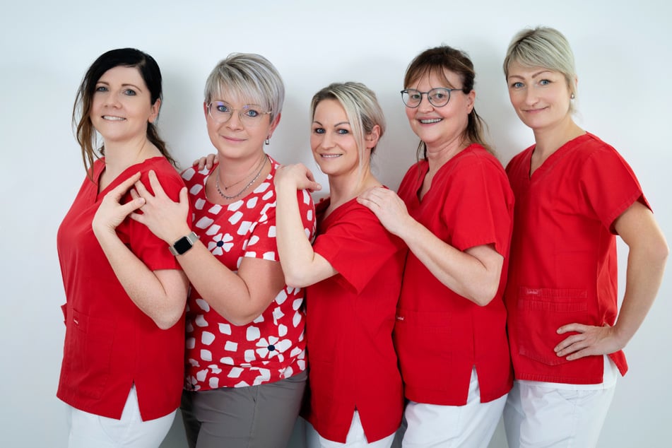 Das Team der Zahnärzte Steinpleis MVZ sucht zur Verstärkung in Werdau zahnmedizinische Fachangestellte (m/w/d).