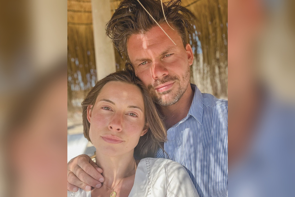 Mittlerweile ist Jennifer Lange (28) wieder glücklich vergeben. Mit ihrem Freund Darius Zander (38) geht es in den kommenden Monaten auf Weltreise.