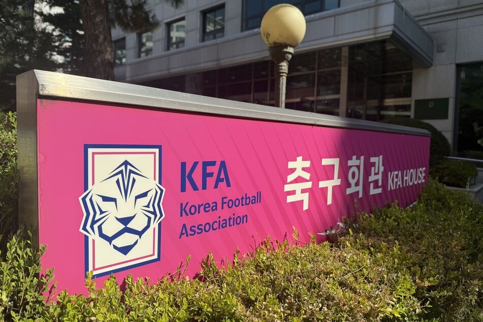 Der koreanische Fußballverband sieht sich derzeit schweren Vorwürfen ausgesetzt. Wurden Schiedsrichter mit Sex-Massagen bestochen?