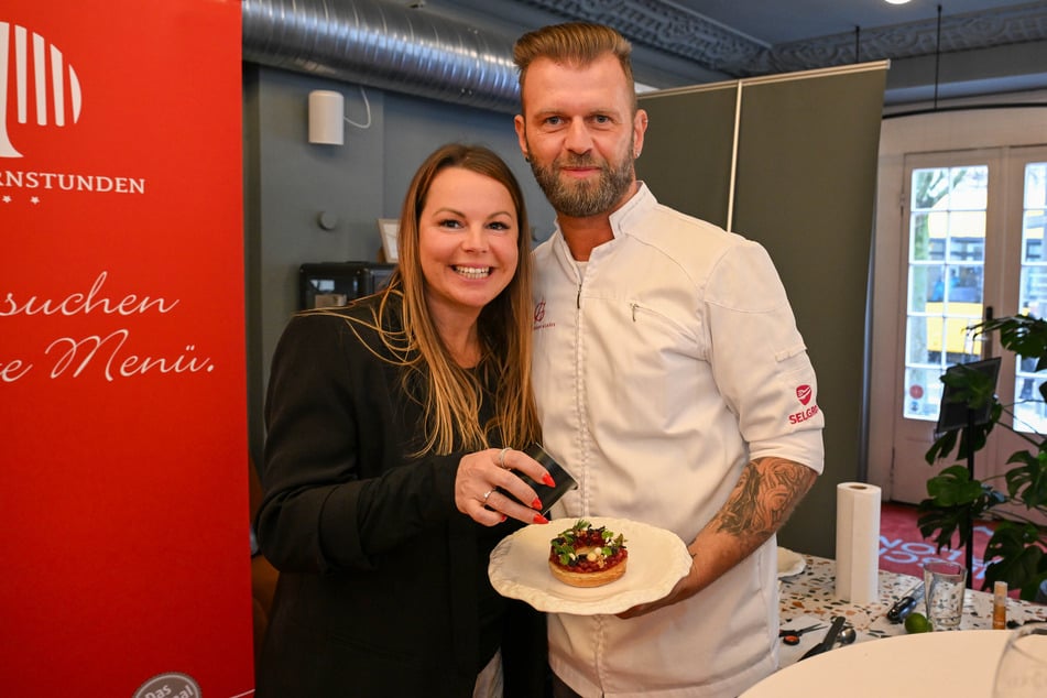 "finesse"-Koch Elvis Herbek (44) kochte sich auf Platz 2, Nicole Hieke (37) wurde drittbeste Servicekraft.