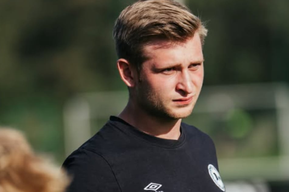 Arminia-Bielefeld-Trainer Nico Bäumker wurde nur 24 Jahre alt.