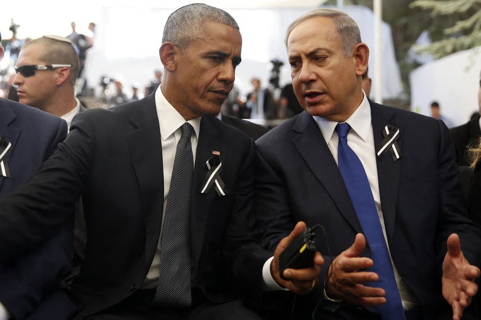 Obama warns Israel to respect international law in war on Gaza