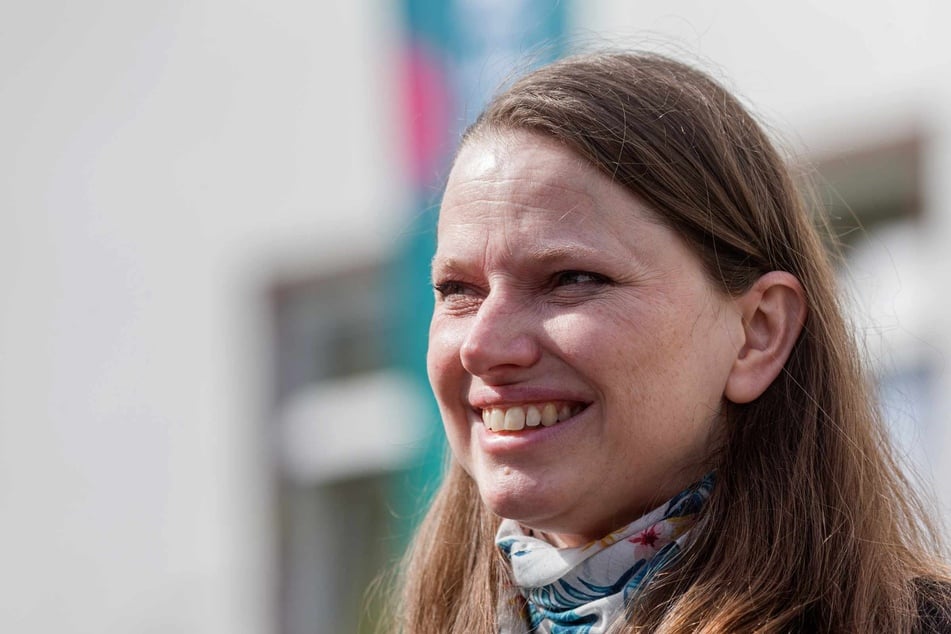 Melanie Leonhard (43, SPD), Senatorin für Arbeit, Soziales, Familie und Integration der Freien und Hansestadt Hamburg, haben die Feier-Exzesse verärgert.