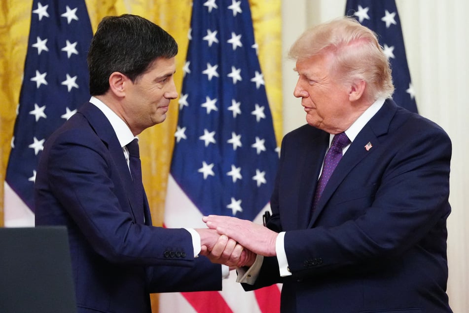 Trump's Fed chair Kevin Warsh vows to be "reform-oriented" at glitzy swearing-in
