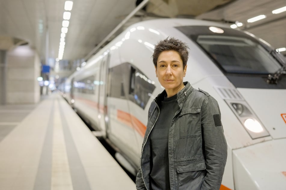 Dunja Hayali: Neue ZDF-Doku mit Dunja Hayali fragt: Wie gefährlich ist die Deutsche Bahn?
