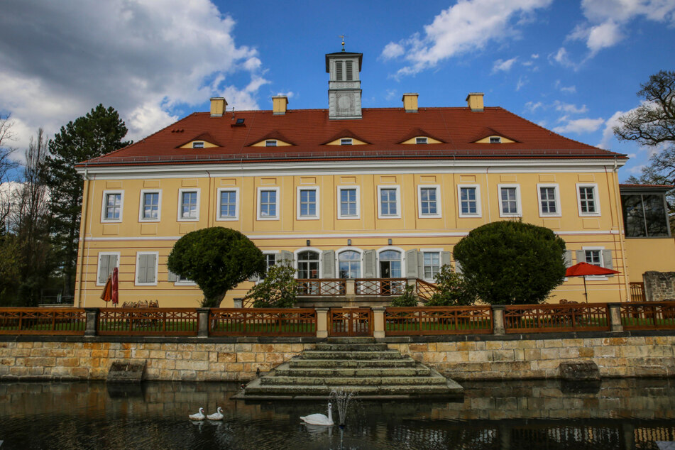 Am Jagdschloss in Graupa findet das Schlossparkfest statt.