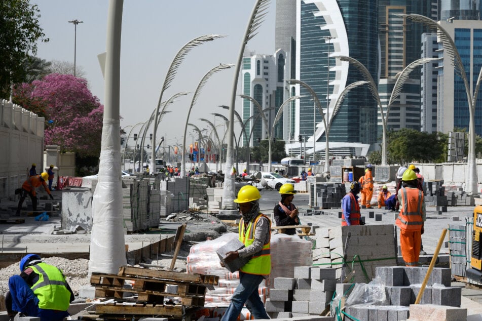 Aus Häusern verbannt! WM-Gastgeber Katar setzt Arbeiter auf die Straße