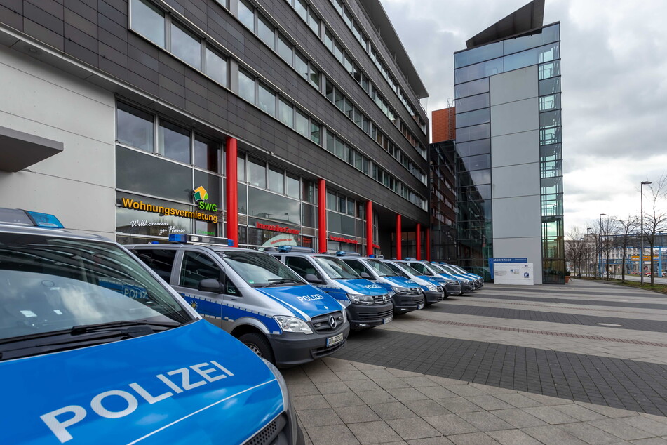 Die Bombendrohungen gegen das Jugendamt im Moritzhof sorgten für ein enormes Polizeiaufgebot und Straßensperrungen in der Innenstadt.