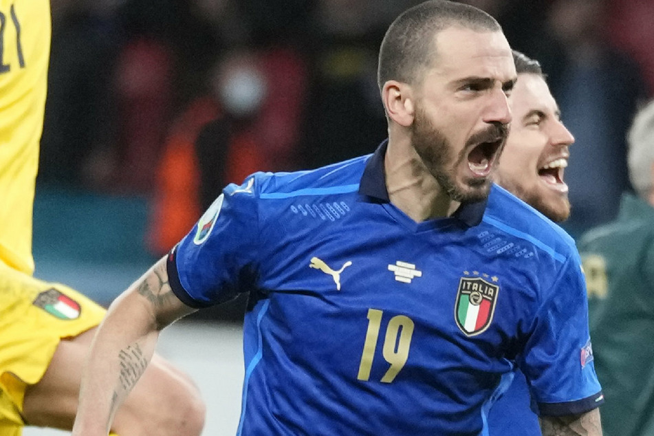 Nach Jubel mit Italien-Fans: Ordnerin will Bonucci nicht mehr aufs Feld lassen!