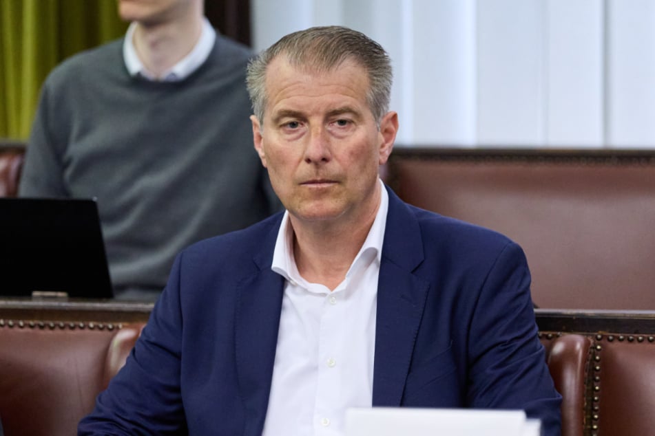 Stephan Hensel wurde im November 2022 auf die Observierung aufmerksam und stellte die Ausführenden zur Rede.