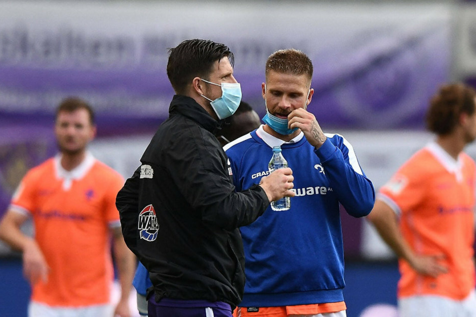 Klarer Sieger im Bruderduell: Darmstadts Tobias Kempe (r.) mit Dennis Kempe.