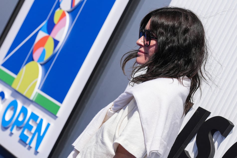 Courteney Cox reveals her biggest tattoo regret: "Now it's blue!"
