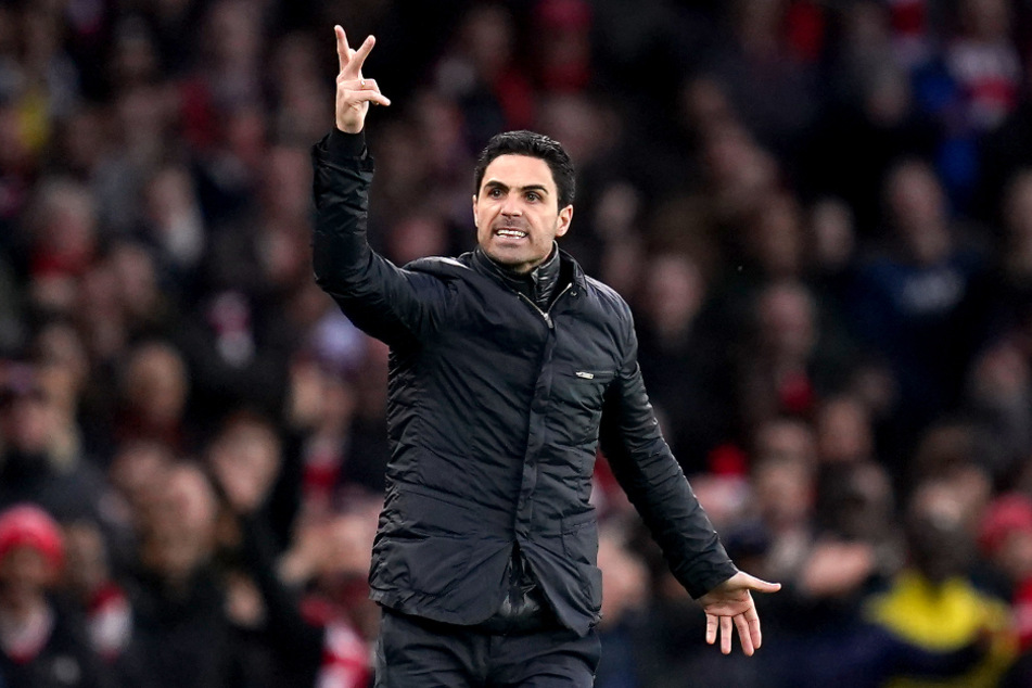 Arsenal's FC Arsenal coach Mikel Arteta gestures on the sidelines.