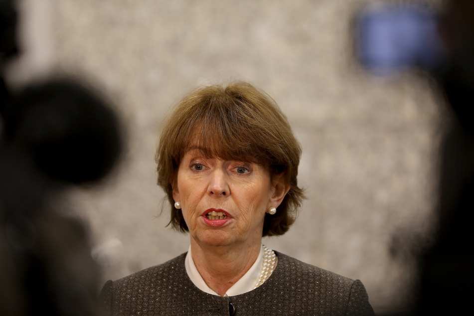 Die Kölner OB Henriette Reker (63) befindet sich derzeit in Quarantäne und arbeitet im Home-Office (Archivbild).