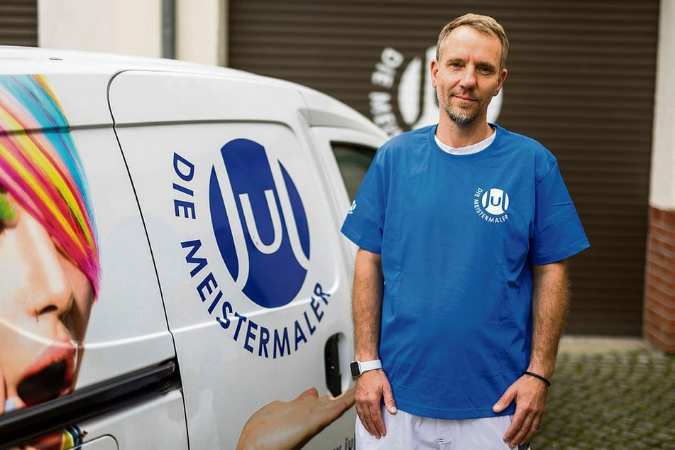 Malermeister Mario Junge (52) kämpft um seinen von der Abschiebung bedrohten Mitarbeiter.