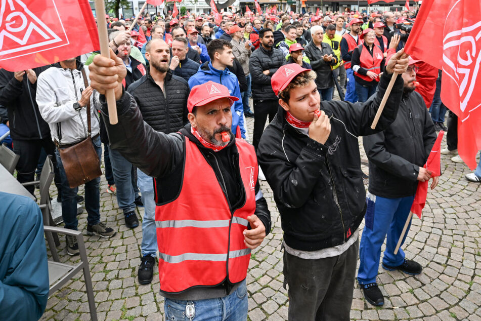 Für die Beschäftigten der Metall- und Elektroindustrie könnte sich die Lage deutlich bessern.