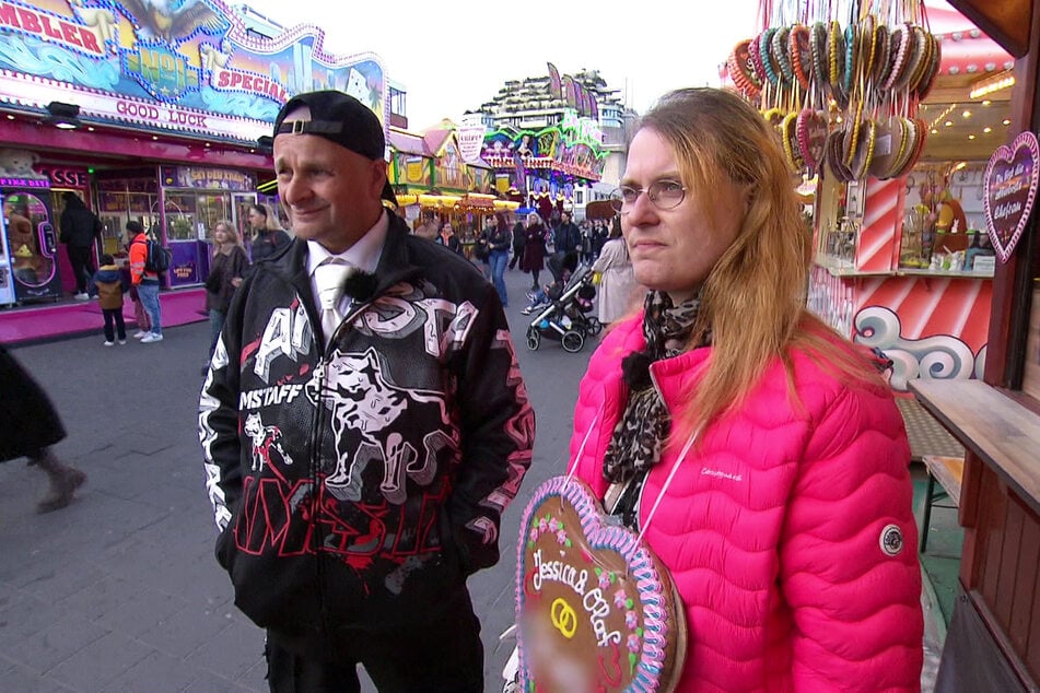 Ihre ewige Liebe lassen die Wahlhamburger auf einem 15 Euro teuren Lebkuchenherz verewigen.