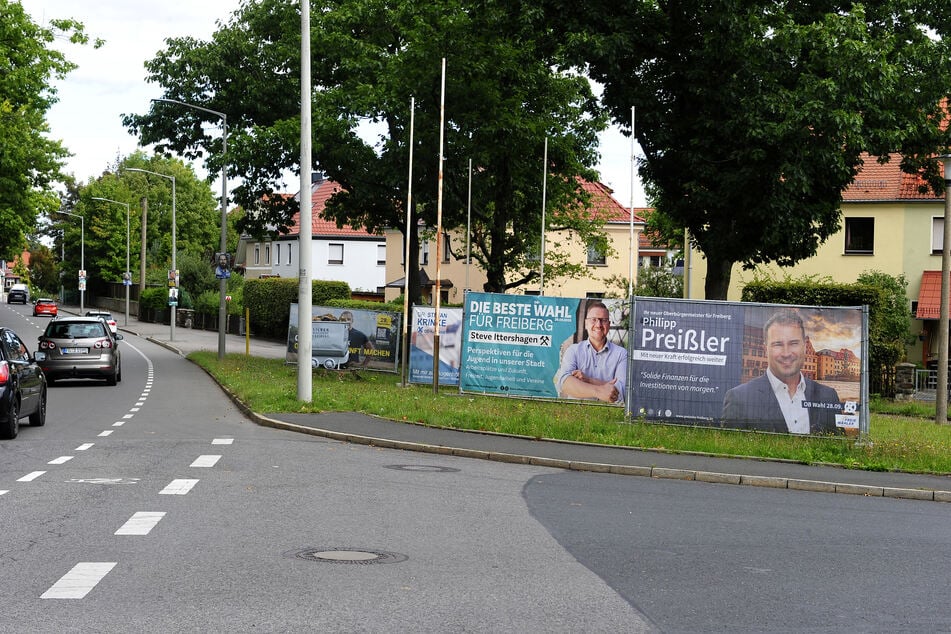 Bei der Polizei in Freiberg gab es bereits mehrere Anzeigen wegen verbotenen Schmierereien sowie der Zerstörung und dem Diebstahl von Wahlplakaten.