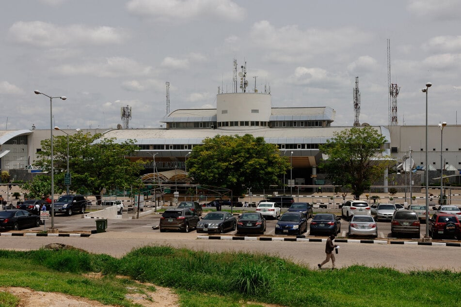 El incidente ocurrió en el Aeropuerto Internacional Nnamdi Azikiwe de Abuja.