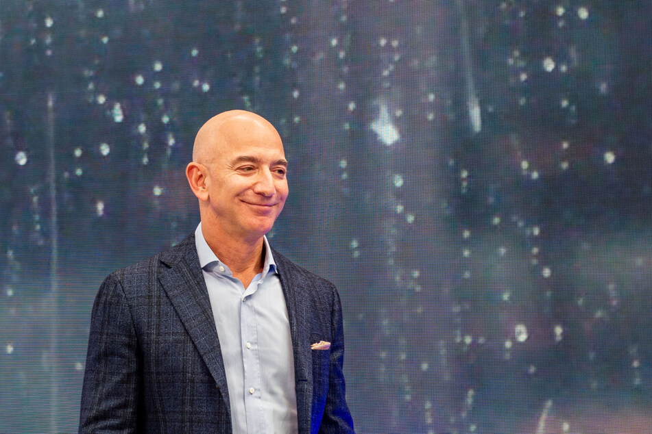 Amazon-Gründer Jeff Bezos (57) wird Teil einer neuen Verschwörungstheorie.