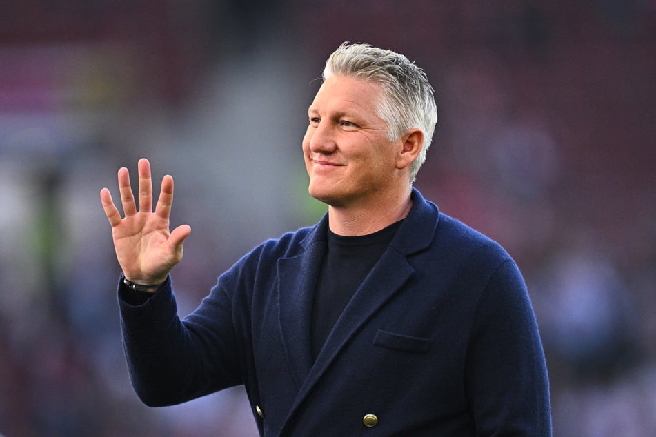 Bastian Schweinsteiger (41) blickt auf die Partie zwischen dem FC Bayern und Paris.