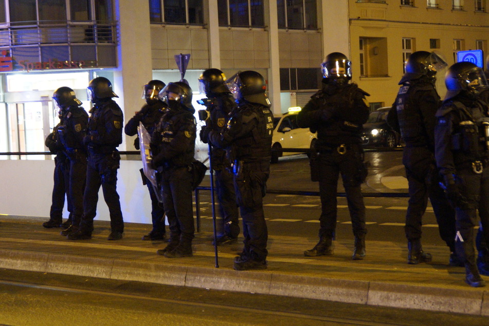 Die Polizei zeigte am Abend in Connewitz Präsenz.
