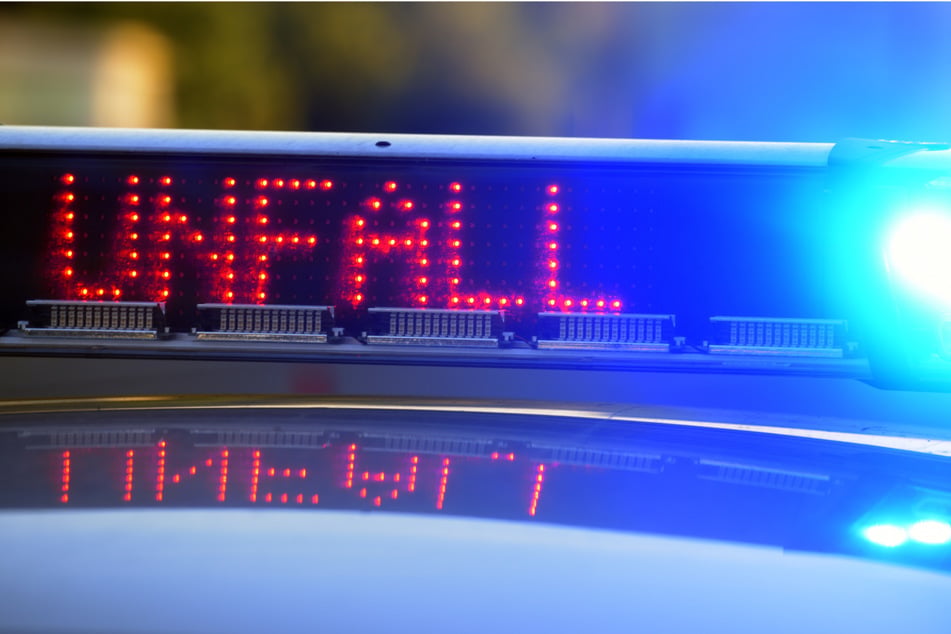 Auf einer Bundesstraße bei Rottweil sind zwei Fahrzeuge frontal ineinander gekracht. (Symbolfoto)