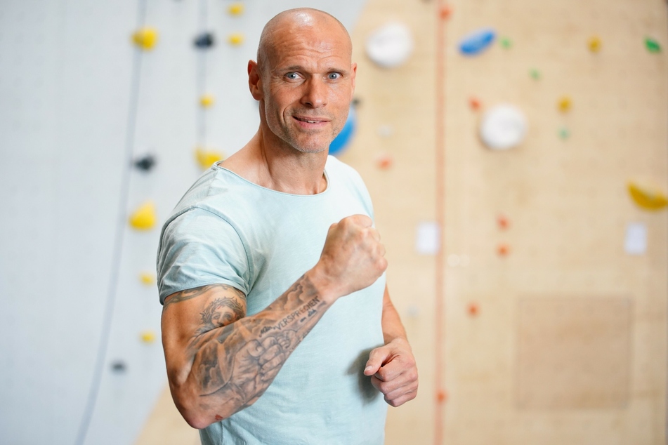 Ex-Fußballer Thorsten Legat (52) ist motiviert. Er wird unter anderem beim Klettern um Medaillen kämpfen.