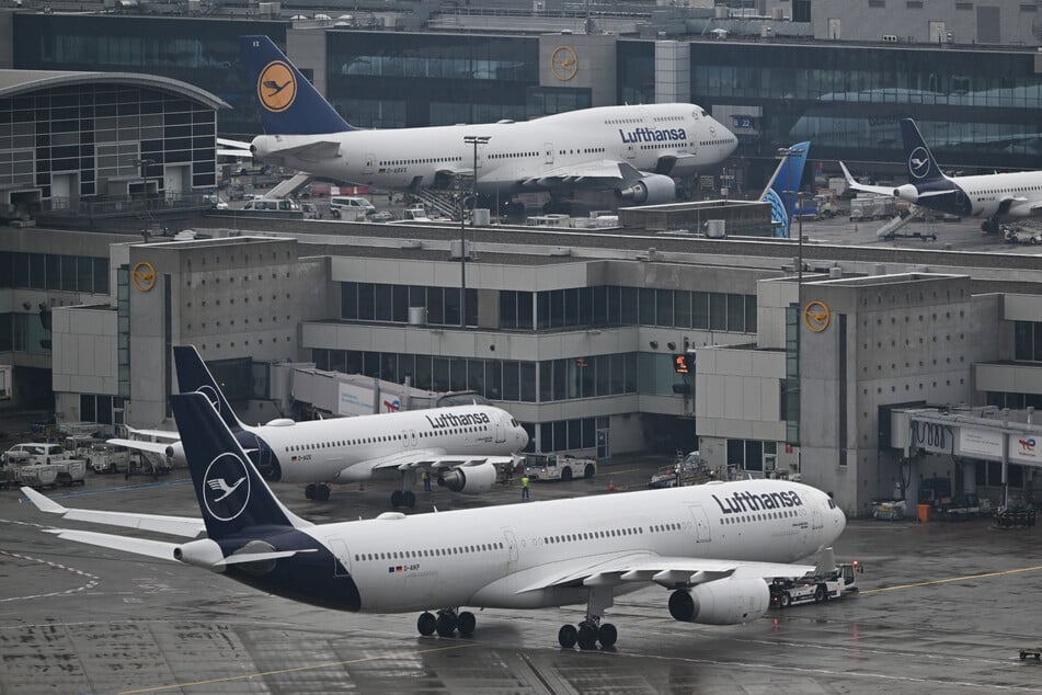 Der Flugbetrieb in Frankfurt am Main war von dem Hackerangriff nicht betroffen. (Symbolbild)