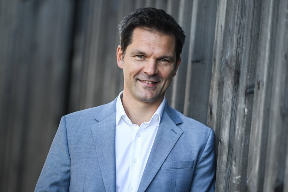 Steffen Krach (46) will das Berliner Rathaus für die SPD zurückerobern.