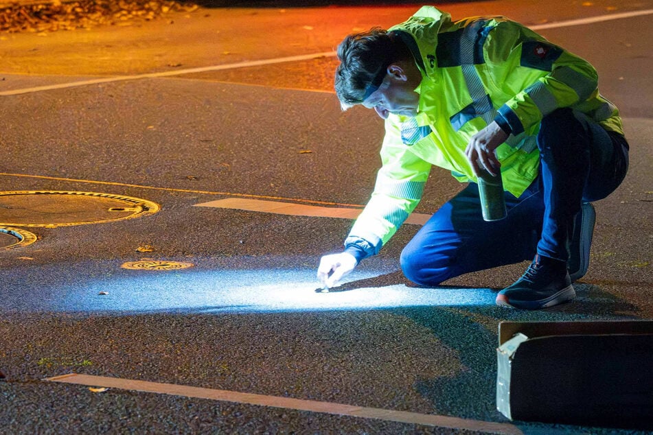 Die Polizei sicherte noch am Unfalltag erste Spuren.