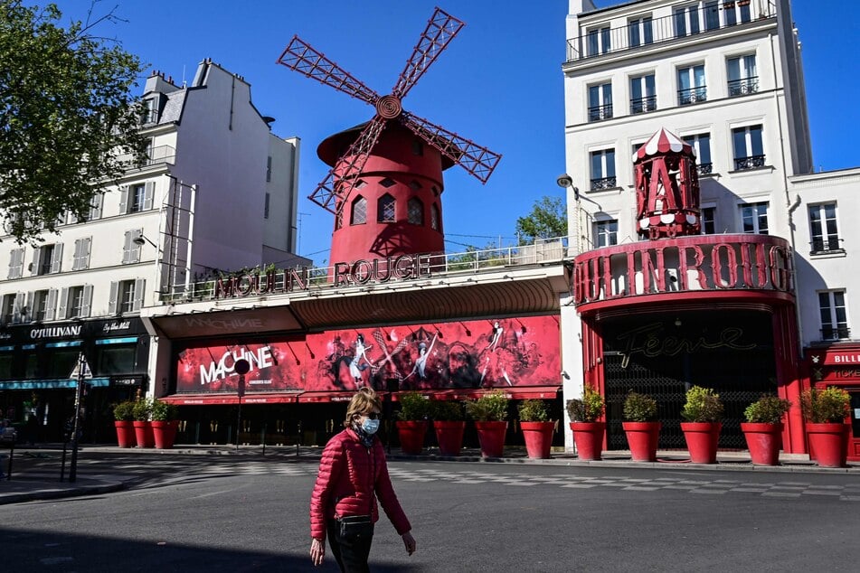 Das Moulin Rouge, als die Räder noch dran waren. (Archivbild)