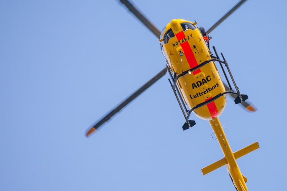 Unfall A14: Autos kollidieren auf der A14: Mindestens eine Person verletzt
