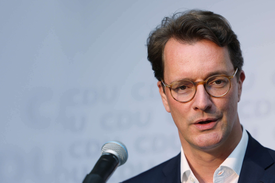 Städtische Werbung für Hendrik Wüst? SPD hakt erneut wegen des CDU-Wahlkampfes nach!