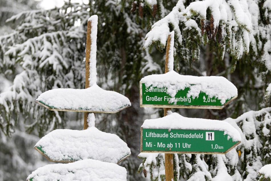 Menschen, die im Bergland in Thüringen wohnen, können mit Schnee rechnen. (Symbolbild)