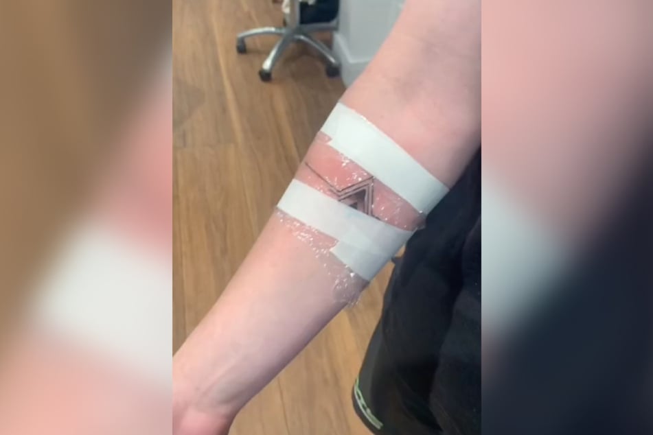 The woman's Tinder date opted for a tattoo on his forearm.