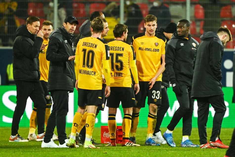 Dynamo Dresden wurde von der Niederlage beim SSV Jahn Regensburg zurückgeworfen.